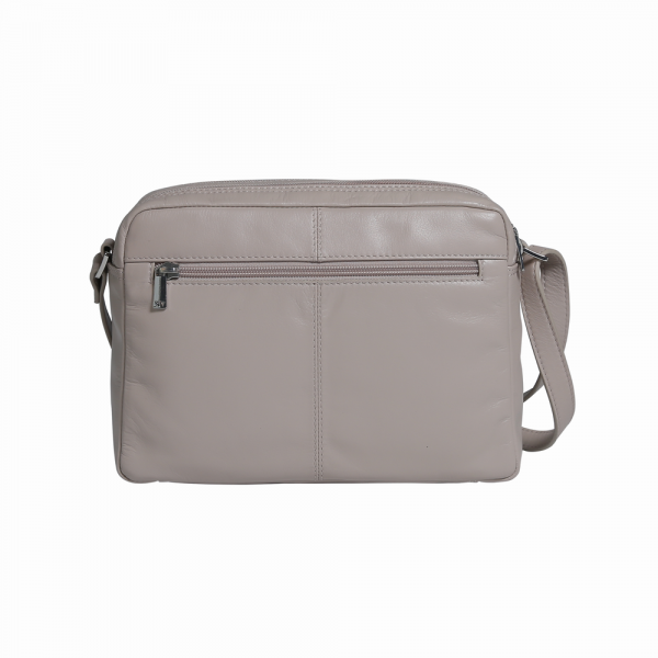 Riccardo Ferducci_028442 045_Crossover_Leder_beige_Damen_4_2022