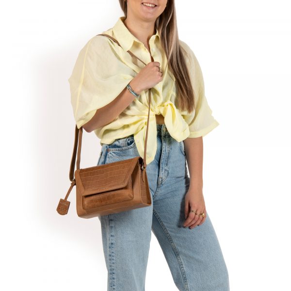 Burkely_BU1000182.29 24_ICON IVY SATCHEL BAG_Leder_cognac_Unisex_5_2022