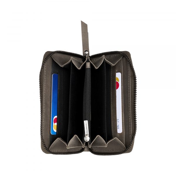 Burkely_BU1000241.29 12_CASUAL CARLY ZIP AROUND WALLET_Leder_grey_Unisex_3_2022