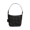 Burkely_BU1000252.69 10_EVEN ELIN BUCKETBAG_Leder_black_Unisex_1_2022