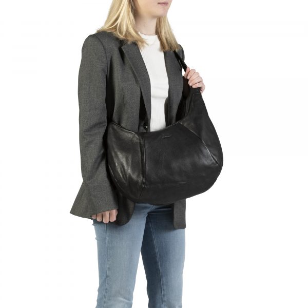 Burkely_BU1000302.84 10_JUST JOLIE CROISSANT BAG_Leder_black_Unisex_5_2022