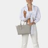 Burkely_BU1000404.29 15_AYLA HANDBAG_Leder_grey_Unisex_5_2022