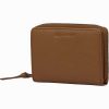 Burkely_BU1000540.38 24_LUSH LUCY DOUBLE FLAP WALLET_Leder_cognac_Unisex_2_2022 Burkely_BU1000540.38 24_LUSH LUCY DOUBLE FLAP WALLET_Leder_cognac_Unisex_2_2022