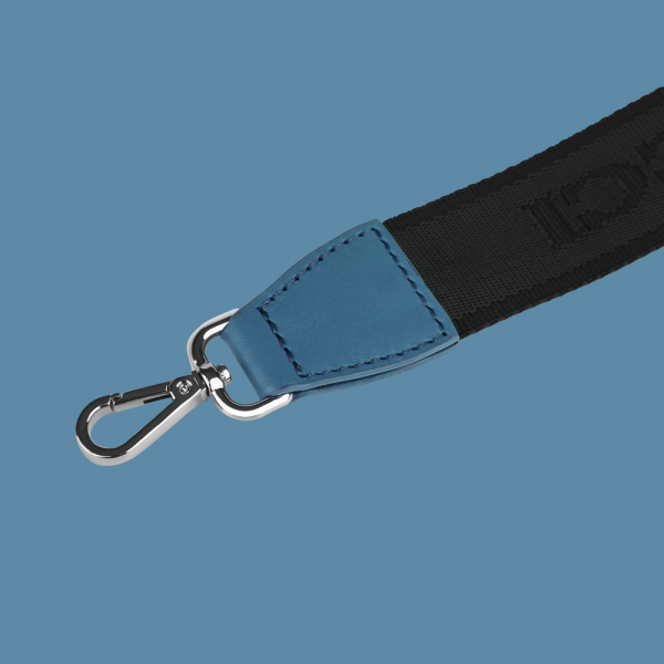 S - klein_Leder_blau m. crystal_Damen_2_2022