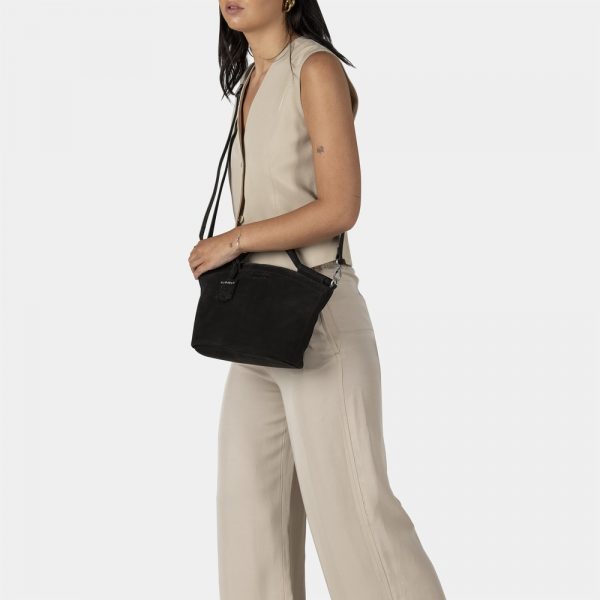 Burkely_BU1000503.69 10_LENE HANDBAG_Leder_black_Unisex_6