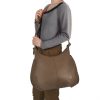 Riccardo Ferducci_018413 045_Hobo bag mit LED-Licht-Fach_Leder_beige_Damen_6