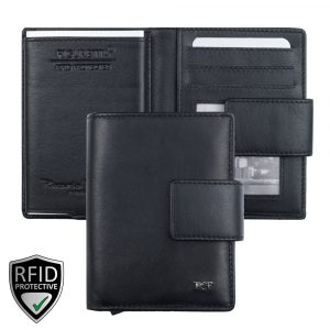 Riccardo Ferducci_023900 007_Cardprotector