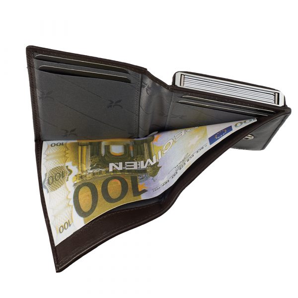 Riccardo Ferducci_023910 001_Cardprotector