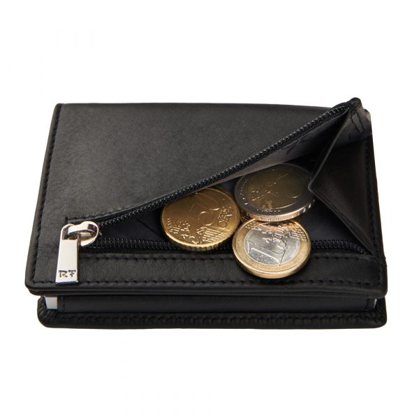 Riccardo Ferducci_023910 002_Cardprotector