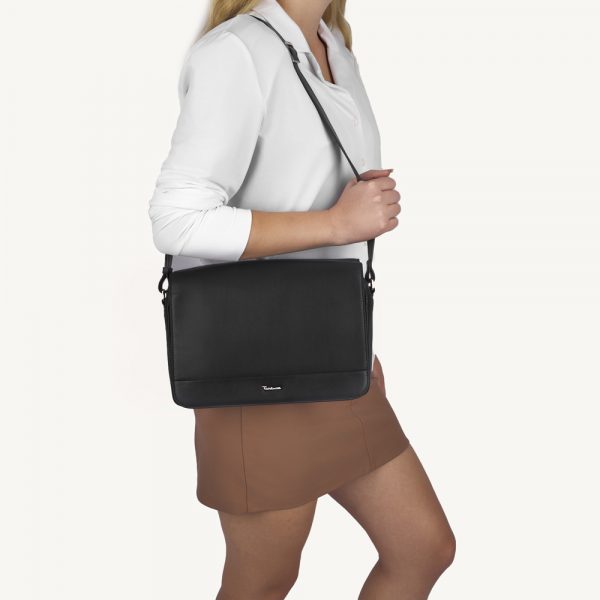 Riccardo Ferducci_028423 002_Flap bag_Leder_schwarz_Damen_5