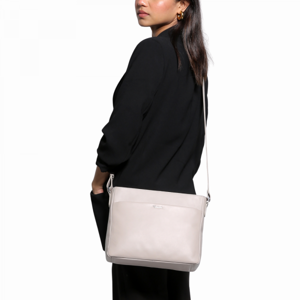 Riccardo Ferducci_028451 045_Workbag_Leder_beige_Damen_1