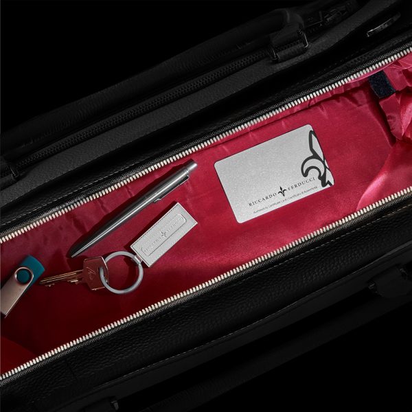 Riccardo Ferducci_148402 002_Business bag w. LED-light