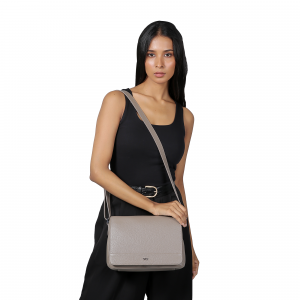Riccardo Ferducci_148423 045_Flap bag_Leder_beige_Damen_2