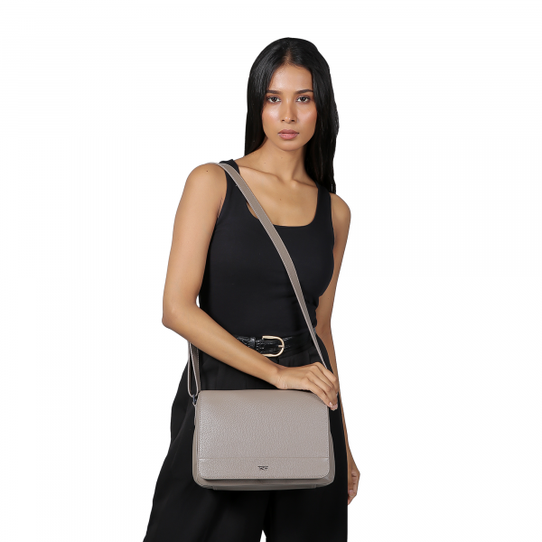 Riccardo Ferducci_148423 045_Flap bag_Leder_beige_Damen_2