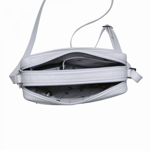 Riccardo Ferducci_028441 004_Crossover_Leder_weiss_Damen_2