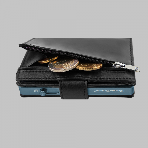 Riccardo Ferducci_078012 00209_Kreditkartenetui SafeBox