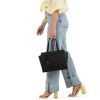Burkely_BU1000180.29 10_ICON IVY HANDBAG_Leder_black_Unisex_5