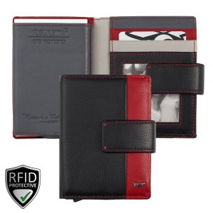 Riccardo Ferducci_023900 080_Cardprotector