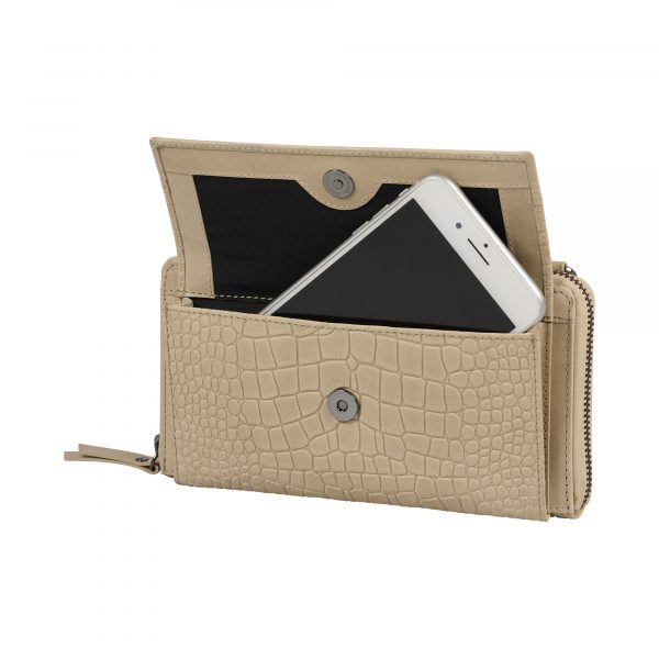 Burkely_BU1000239.29 21_CASUAL CARLY PHONE WALLET_Leder_nude_Unisex_5