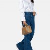 Burkely_BU1000327.84 28_JUST JOLIE BOWLER BAG_Leder_khaki_Unisex_5