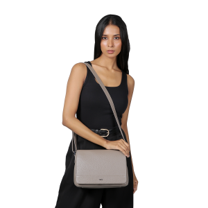 Riccardo Ferducci_148423 045_Flap bag_Leder_beige_Damen_2
