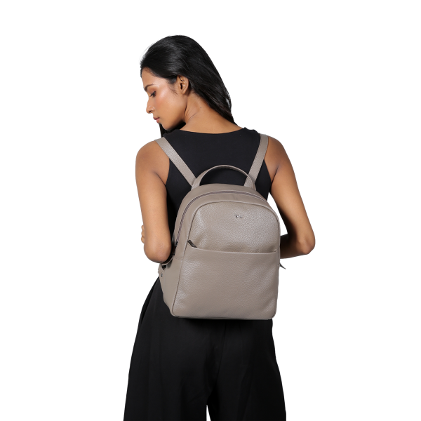 Riccardo Ferducci_148900 045_Backpack_Leder_beige_Damen_3